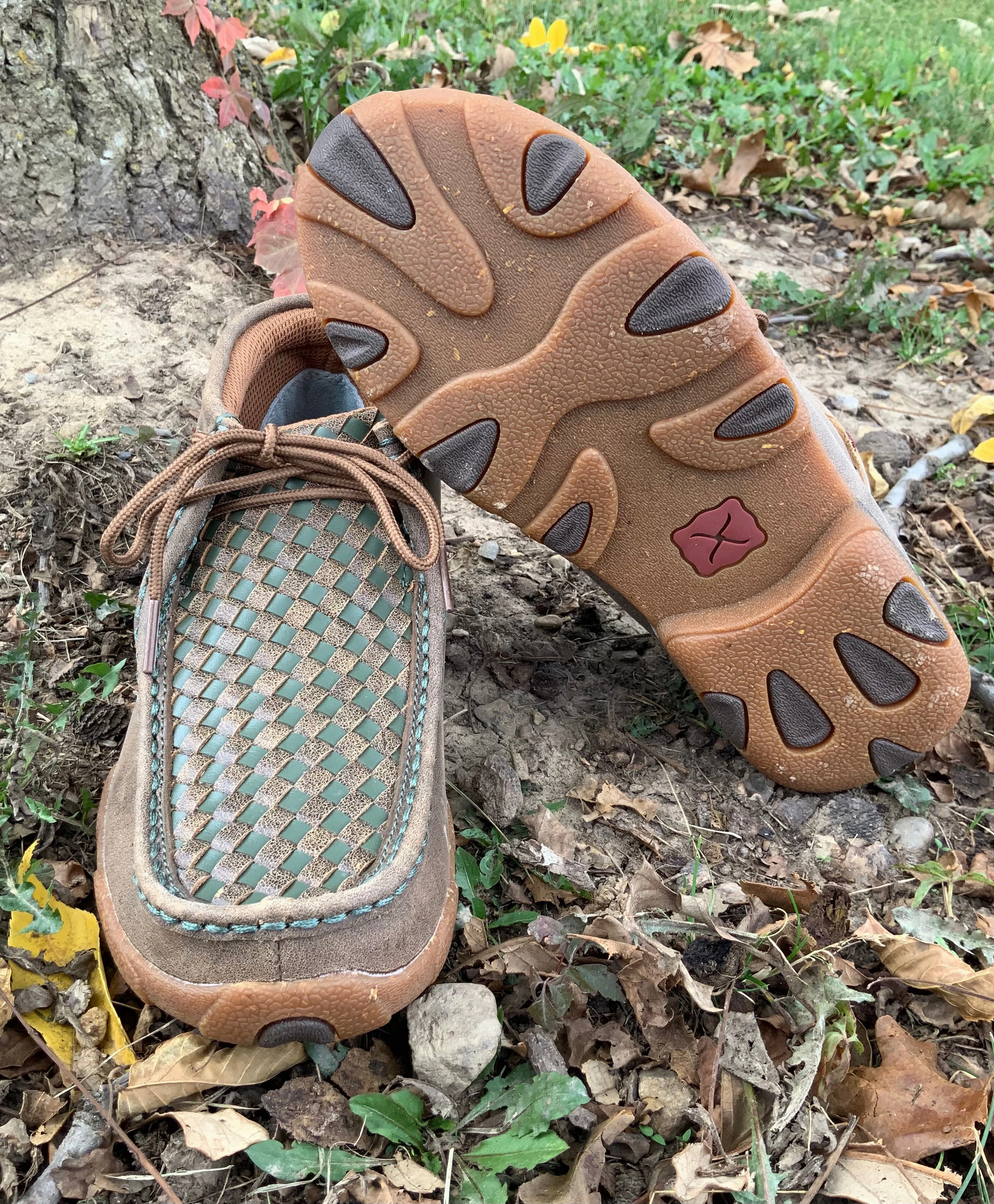 Canyon Hike Relax Step Twisted X Women's Bomber Leather & Clover Green Basketweave Chukka Driving Moc Shoe WDM0152