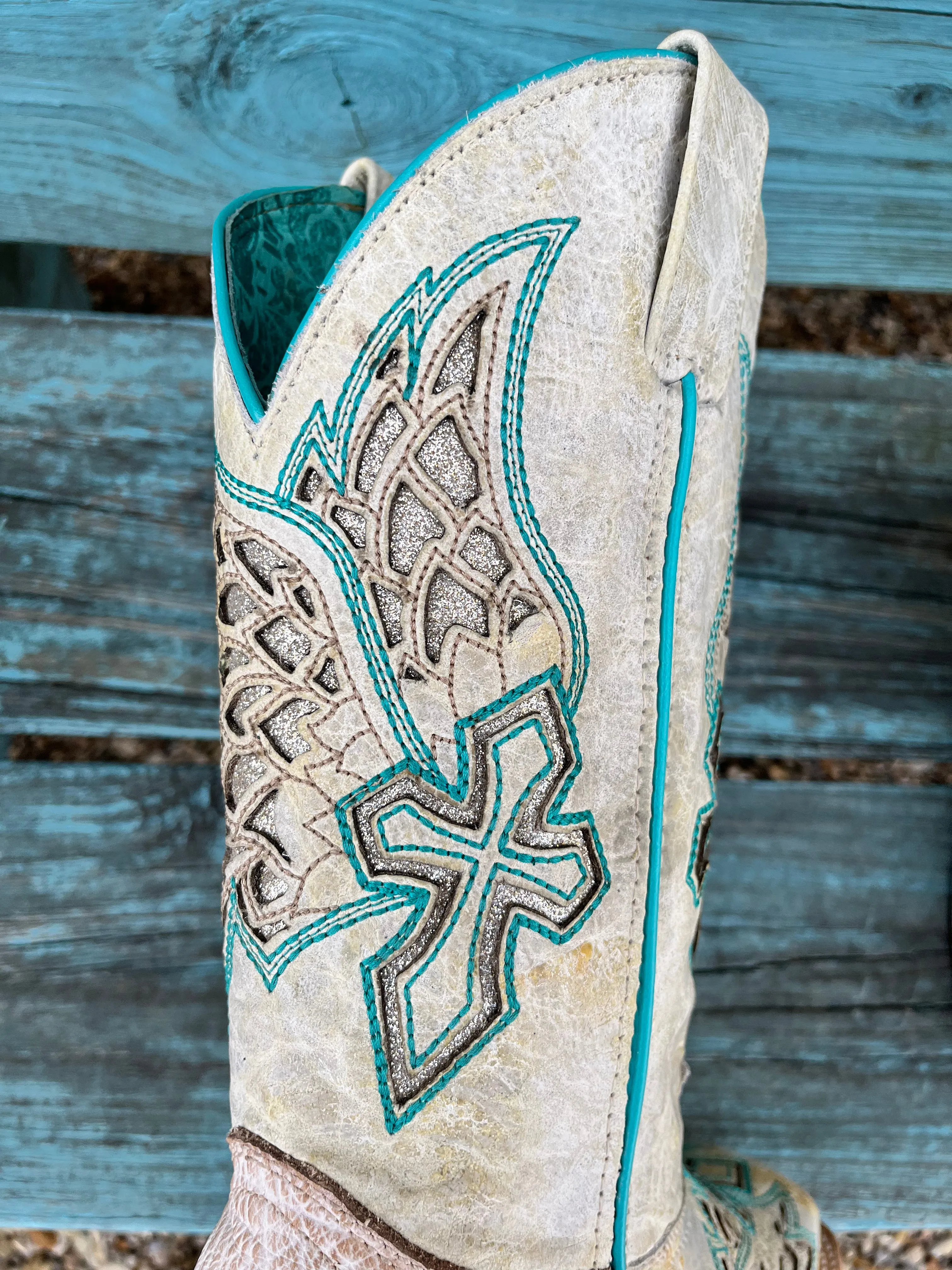 Corral Women's White Sequined Inlay w/Turquoise Stitching Square Toe Cowgirl Boots A4334 Deep Grooves Anti Abrasion