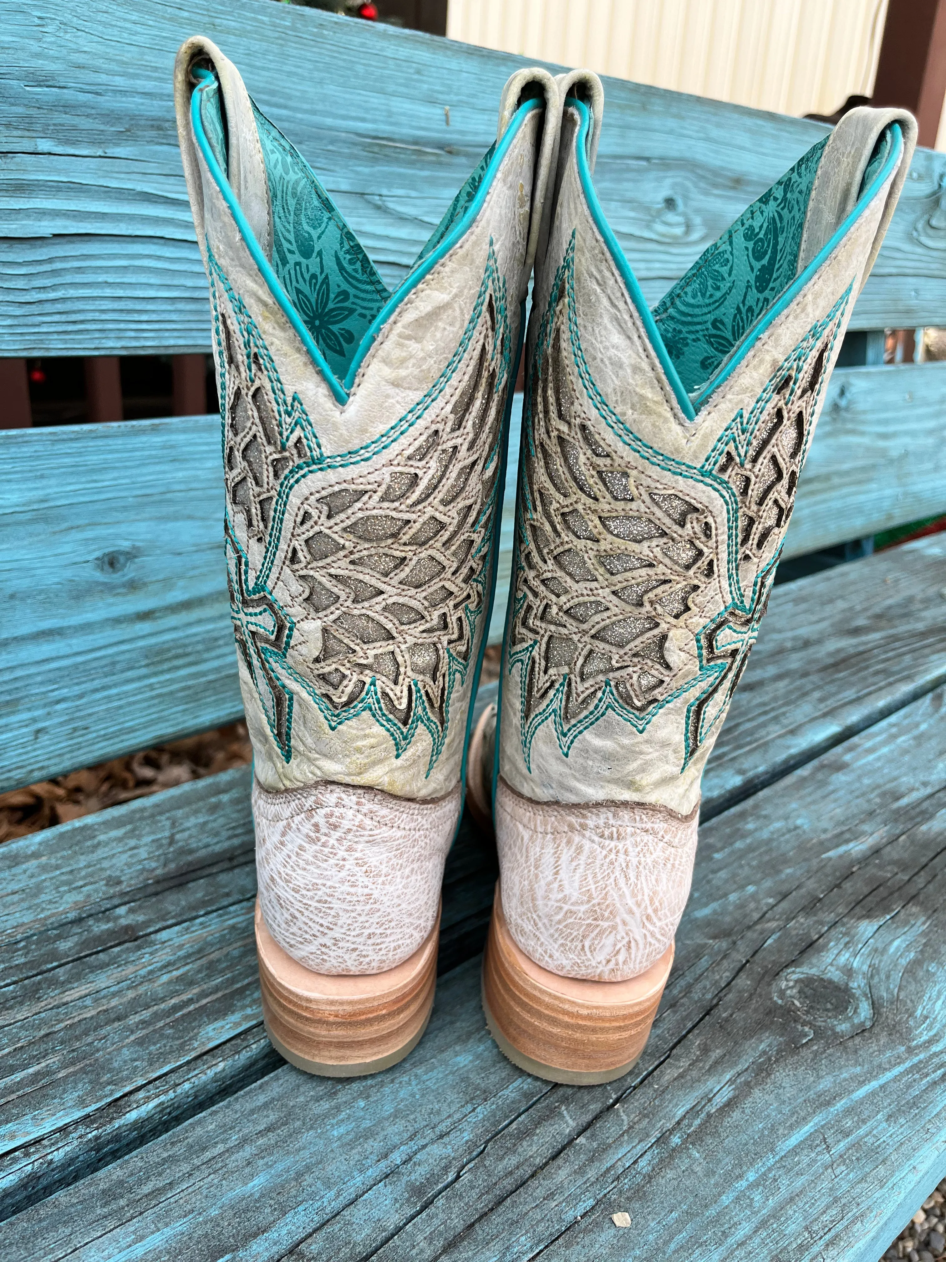 Desert Expedition Non Marking Corral Women's White Sequined Inlay w/Turquoise Stitching Square Toe Cowgirl Boots A4334