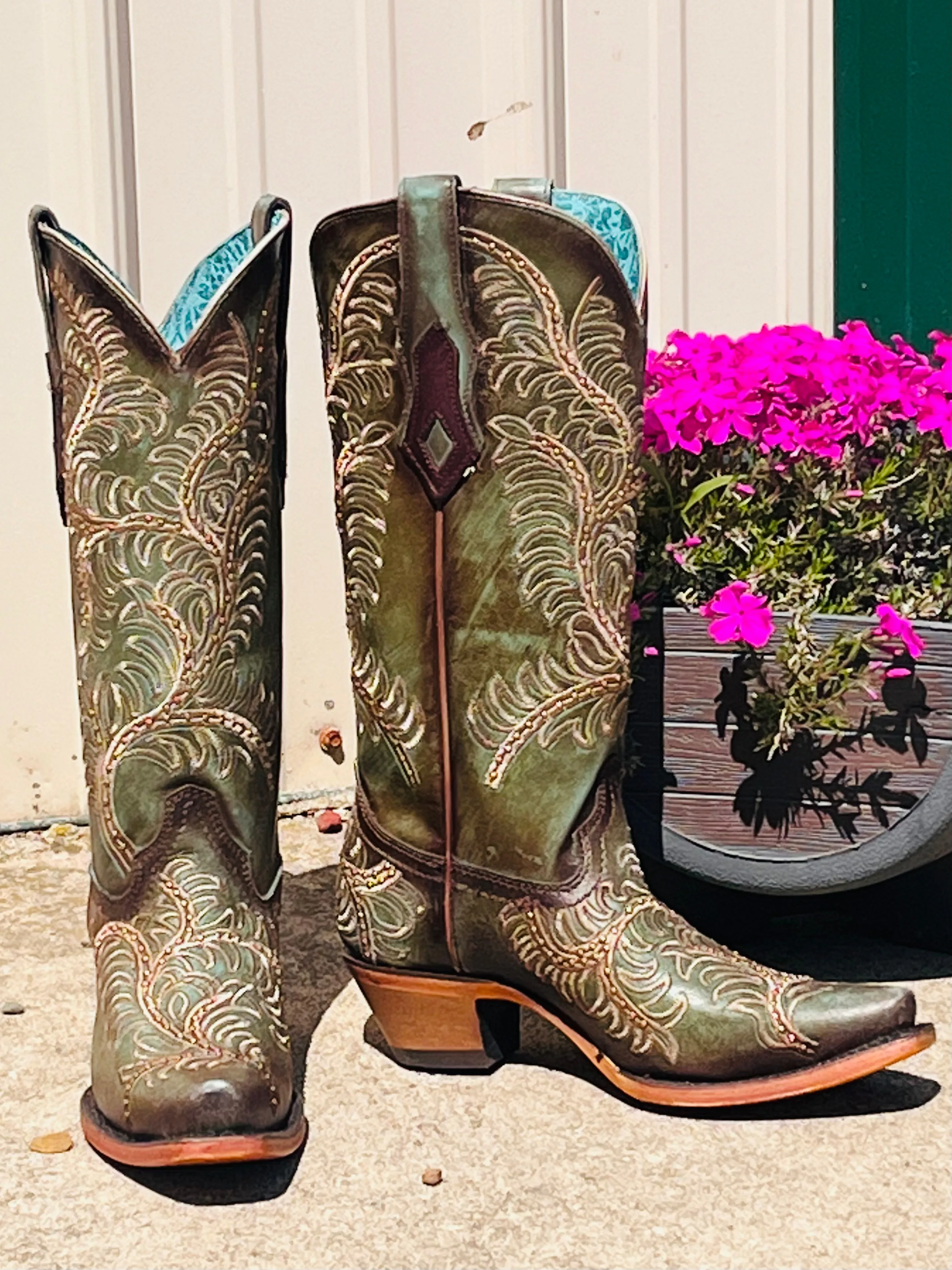 Corral Women's Distressed Turquoise/Green Snip Toe Cowgirl Boots C4009 Dream Walk Reliable Footwear