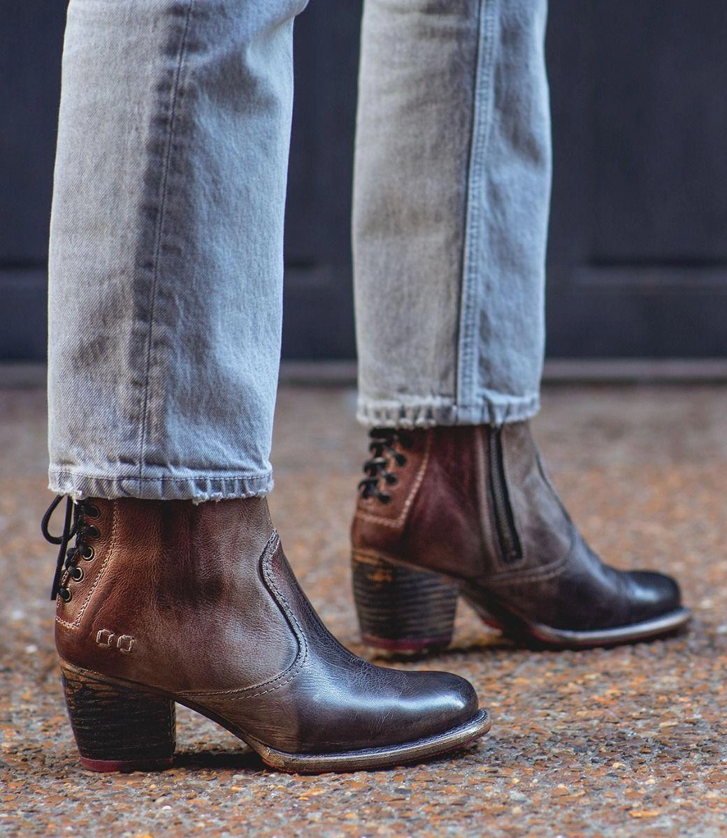 Snow Activity Bed Stu Women's Xena Starry Night Leather Ankle Boots F393017SNTD