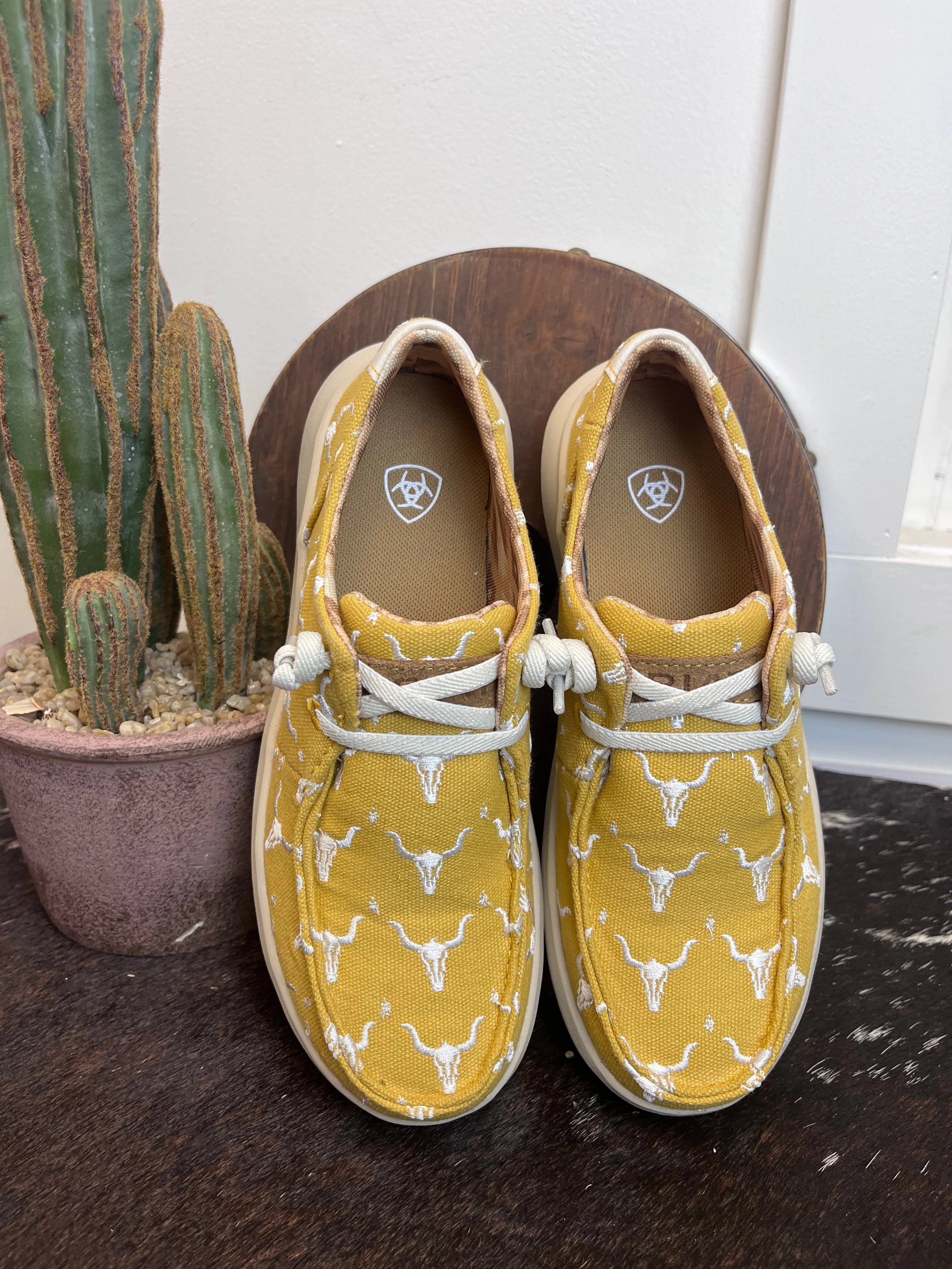 Ariat Women's Mustard Yellow Steerhead Hilo Casual Shoes 10061129 Video Look Mid Top