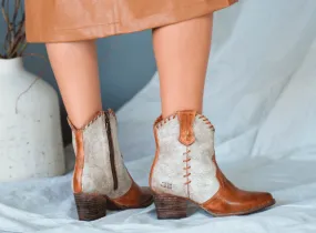 Crisp Edge Rain Terrain Bed Stu Women's Baila II Tan Rustic & Nectar (White) Ankle Boots F328036