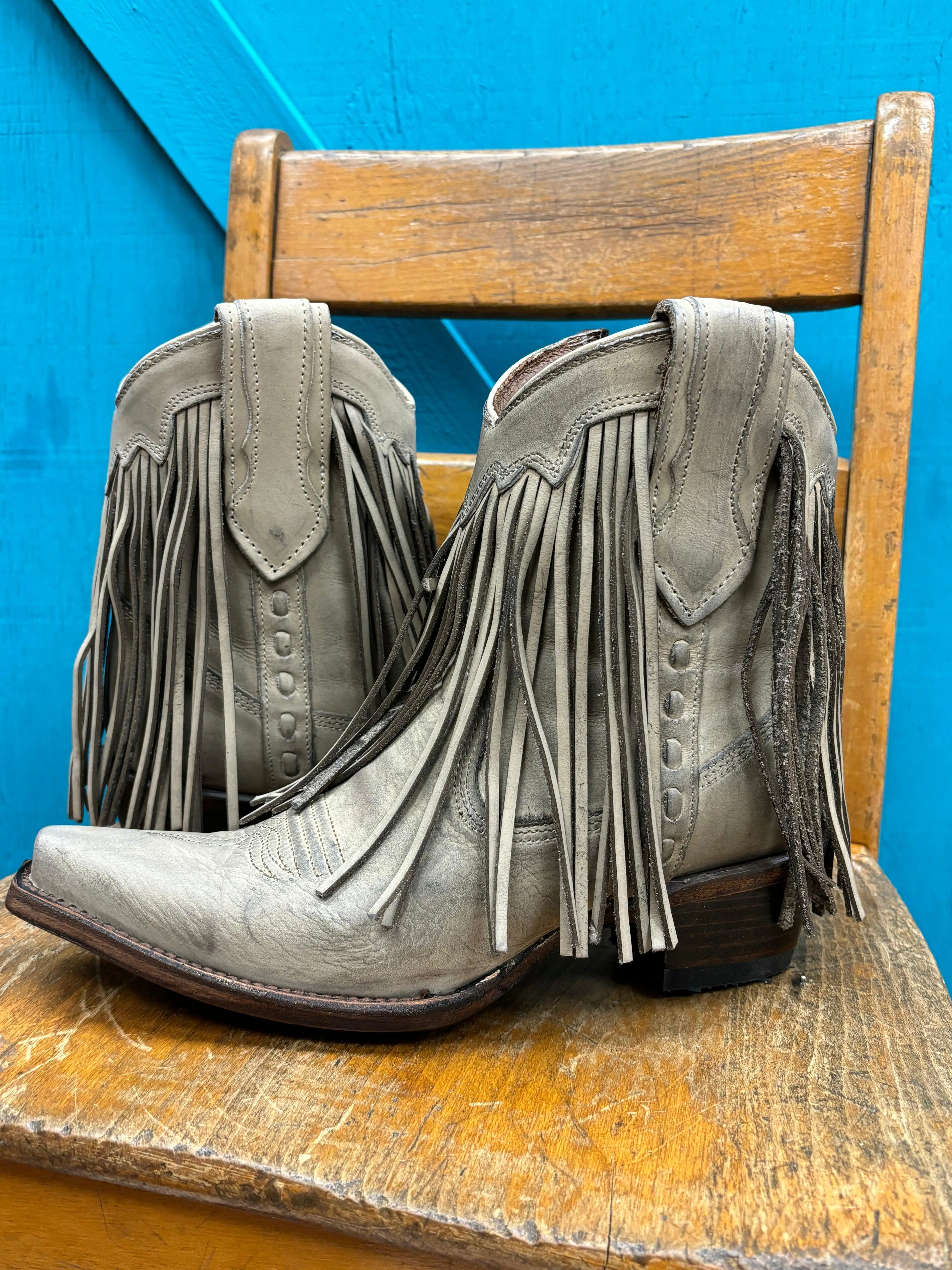 Cushion Zone Circle G Women's Sand Fringed Snip Toe Ankle Boots L6071