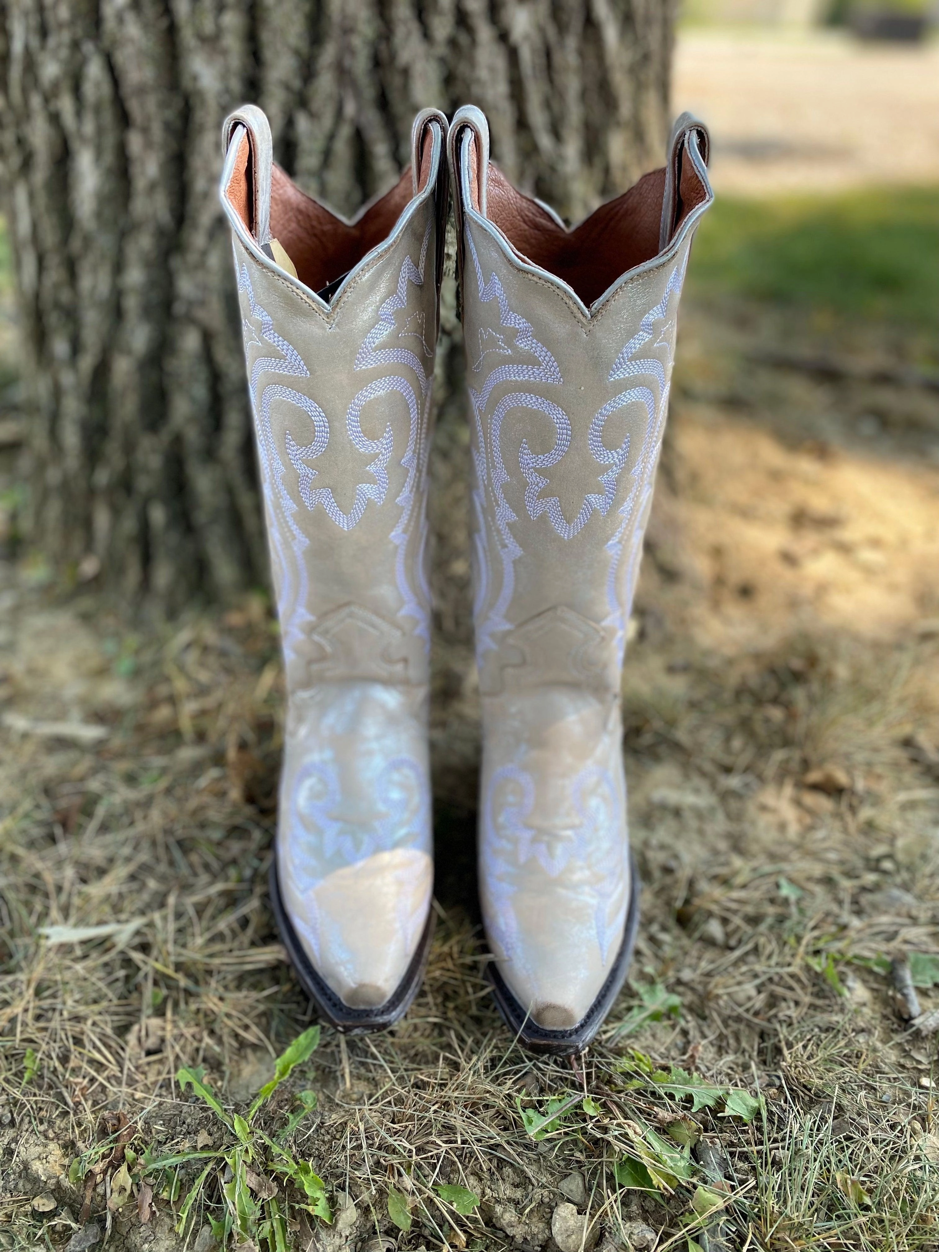 Dan Post Women's Off White & Silver Frost Bite Snip Toe Cowgirl Boots DP4303 Knit Top