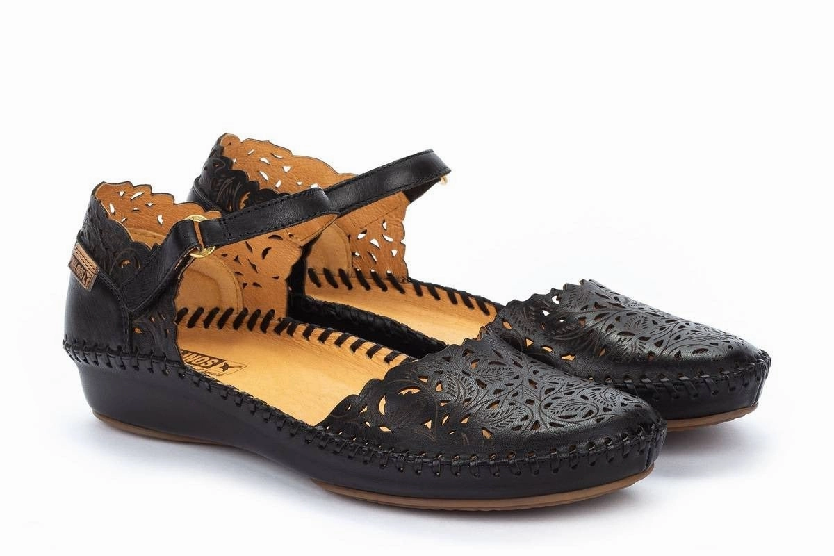 Fashionable And Functional Stylish Sandals Puerta Vallarta | Laser Leaf | Black