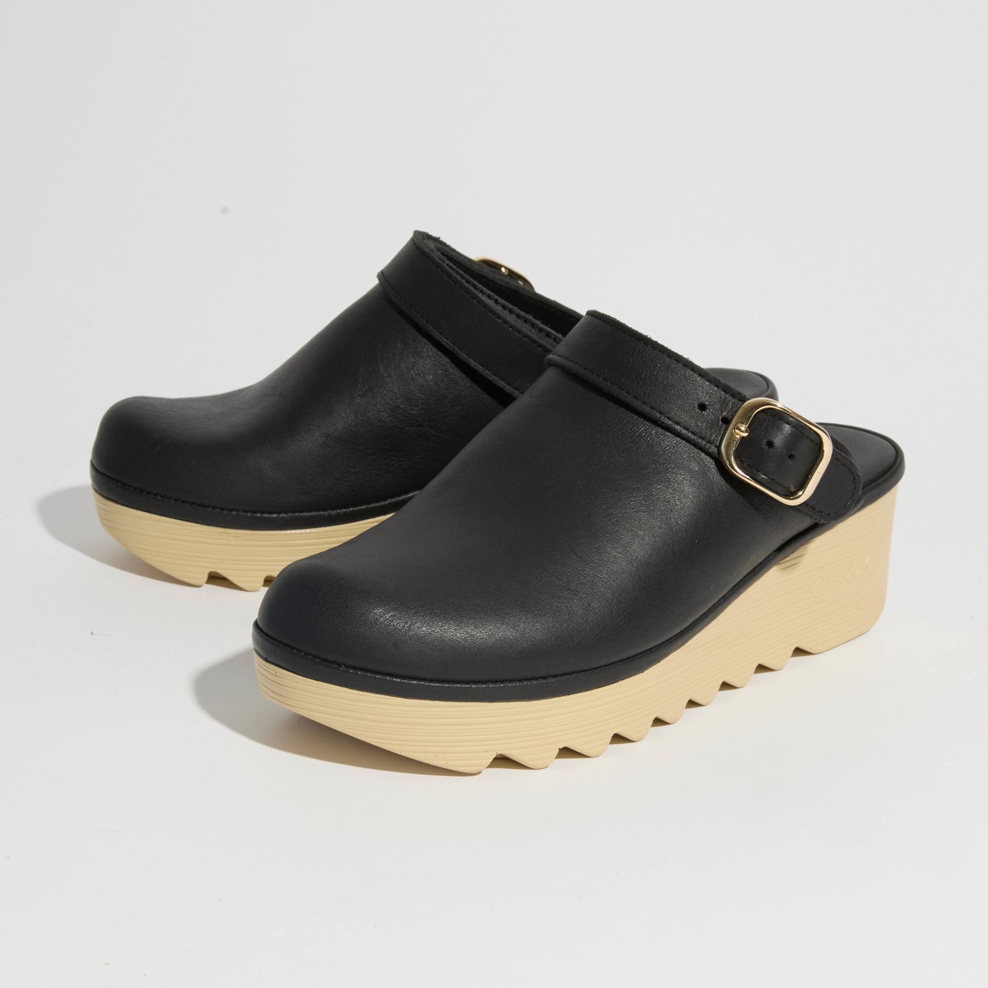 Casual Jenny With A Buckle - Black