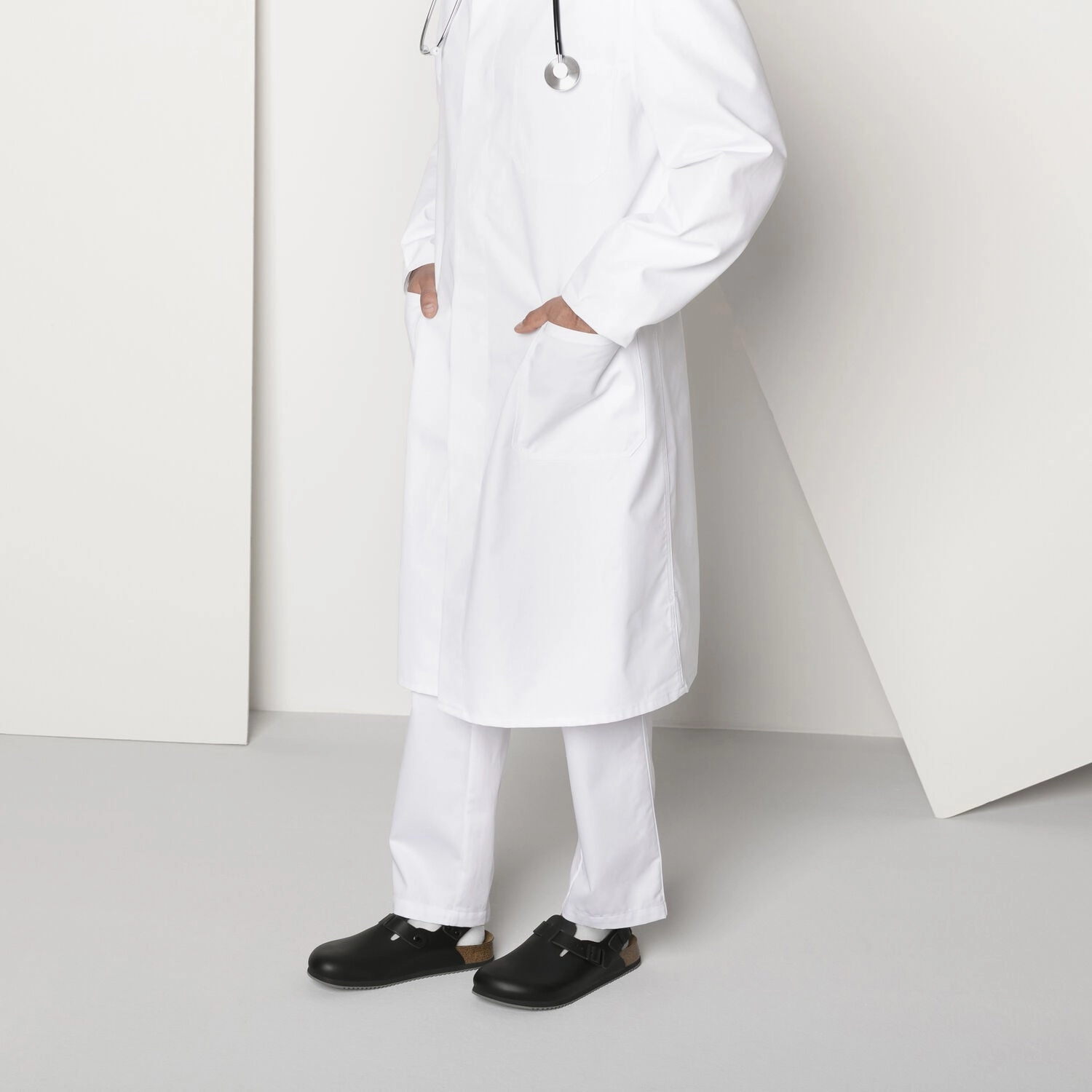 Tokyo Super Grip | Leather | Black Smart Style Edgy Finish