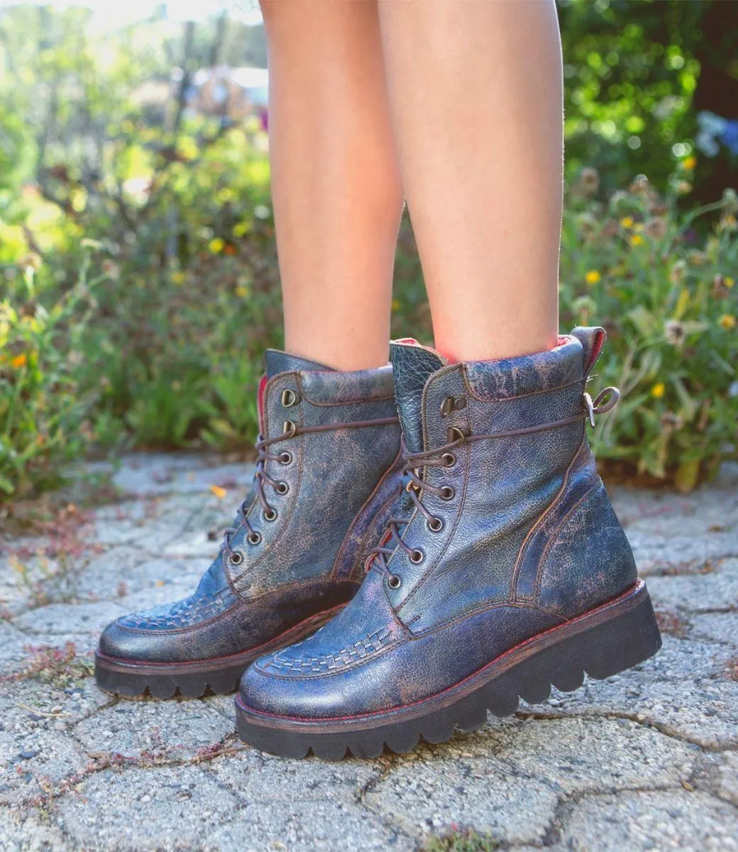 Storm Proof Bed Stu Women's Elisha II Aster Purple Lux Leather Lace Up Boots ASPPLX