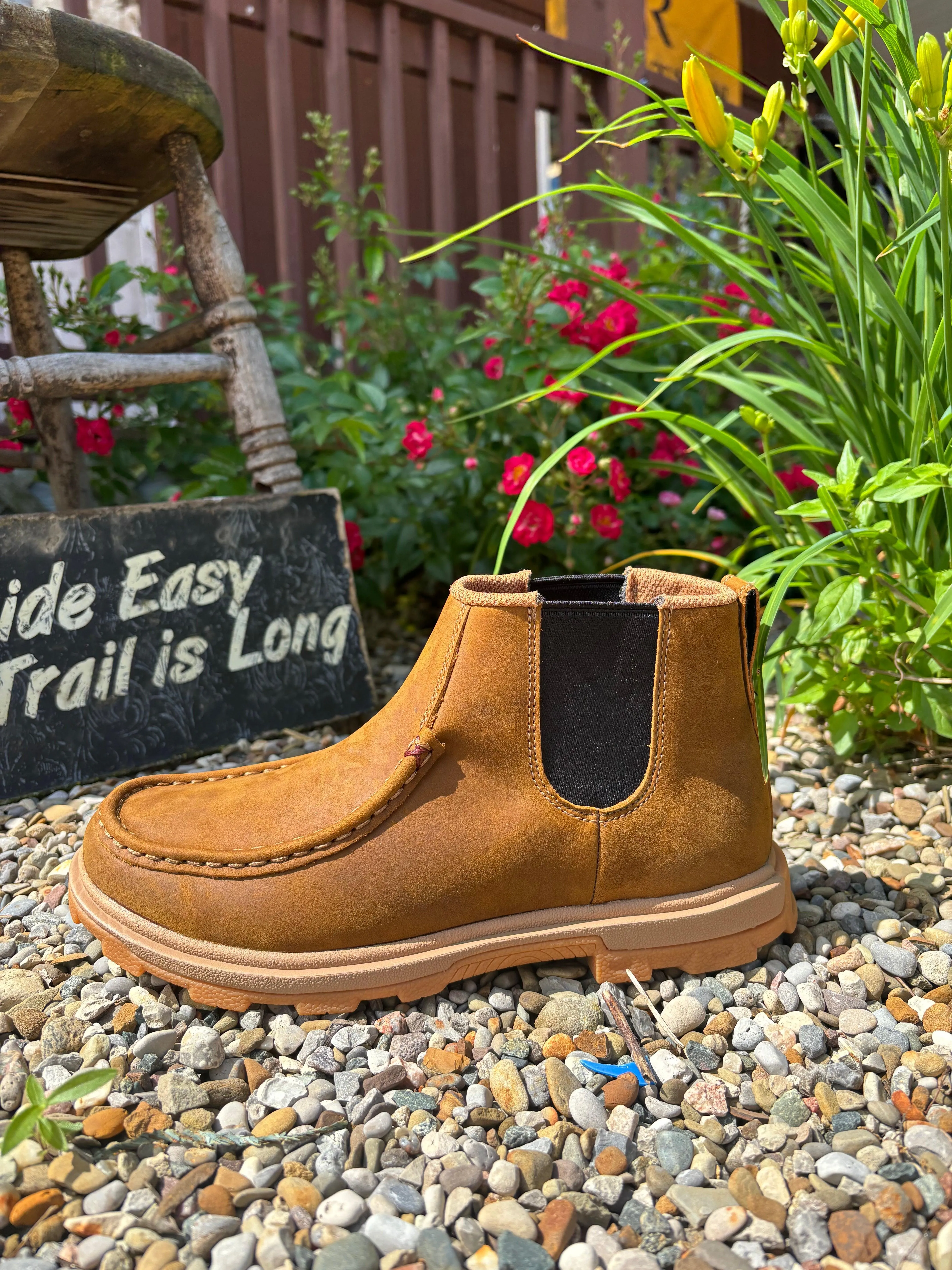 Twisted X Women's Distressed Saddle Leather 4 Chelsea UltraLite X Work Boot WUL0002 Snowy Trekking Snow Travel Boots