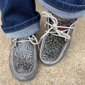 Wear   Resistant Twisted X Women's Grey Tooled Leather Boat Shoe Driving Mocs WDM0130