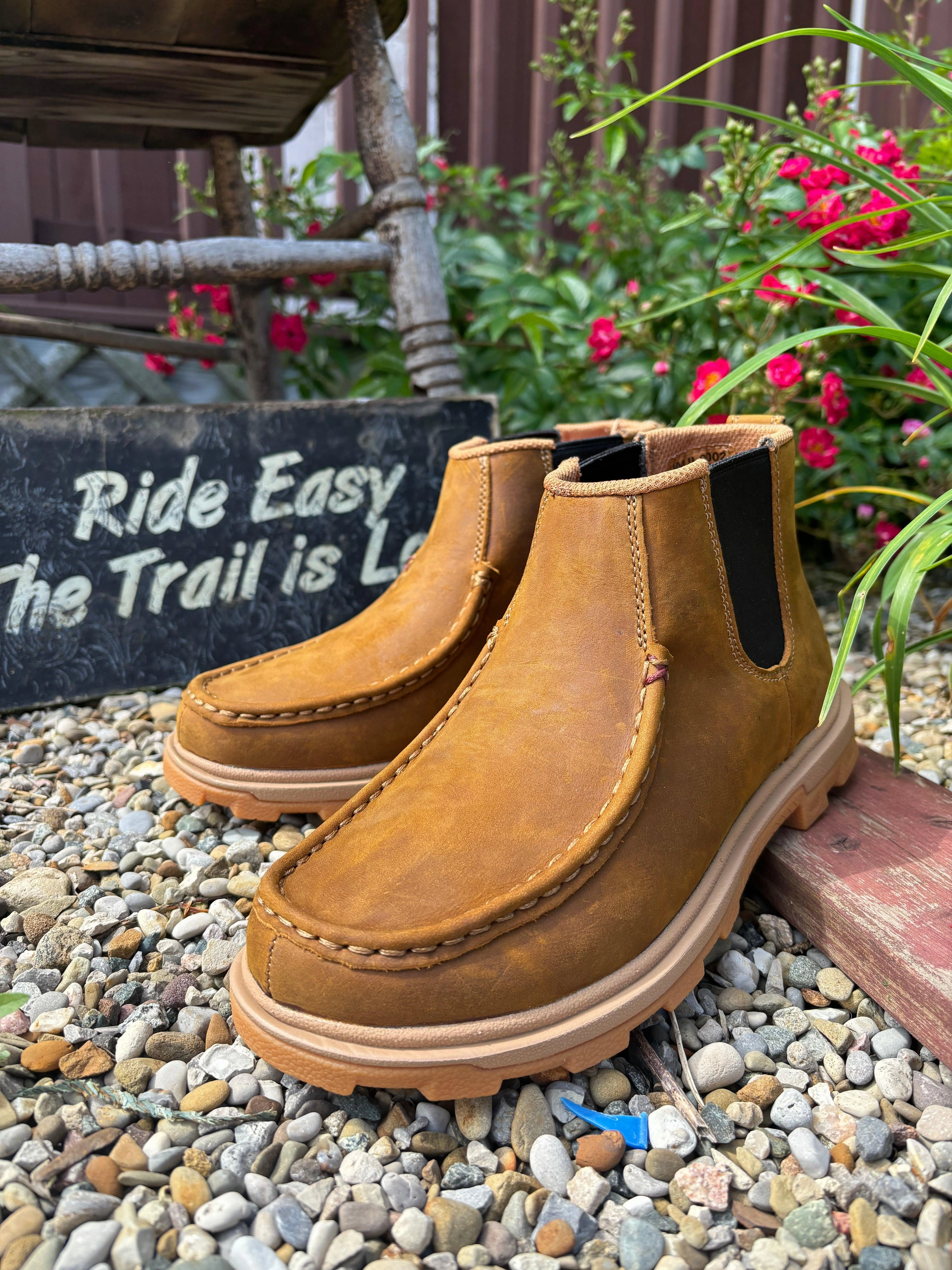 Sturdy Build Footwear Twisted X Women's Distressed Saddle Leather 4 Chelsea UltraLite X Work Boot WUL0002