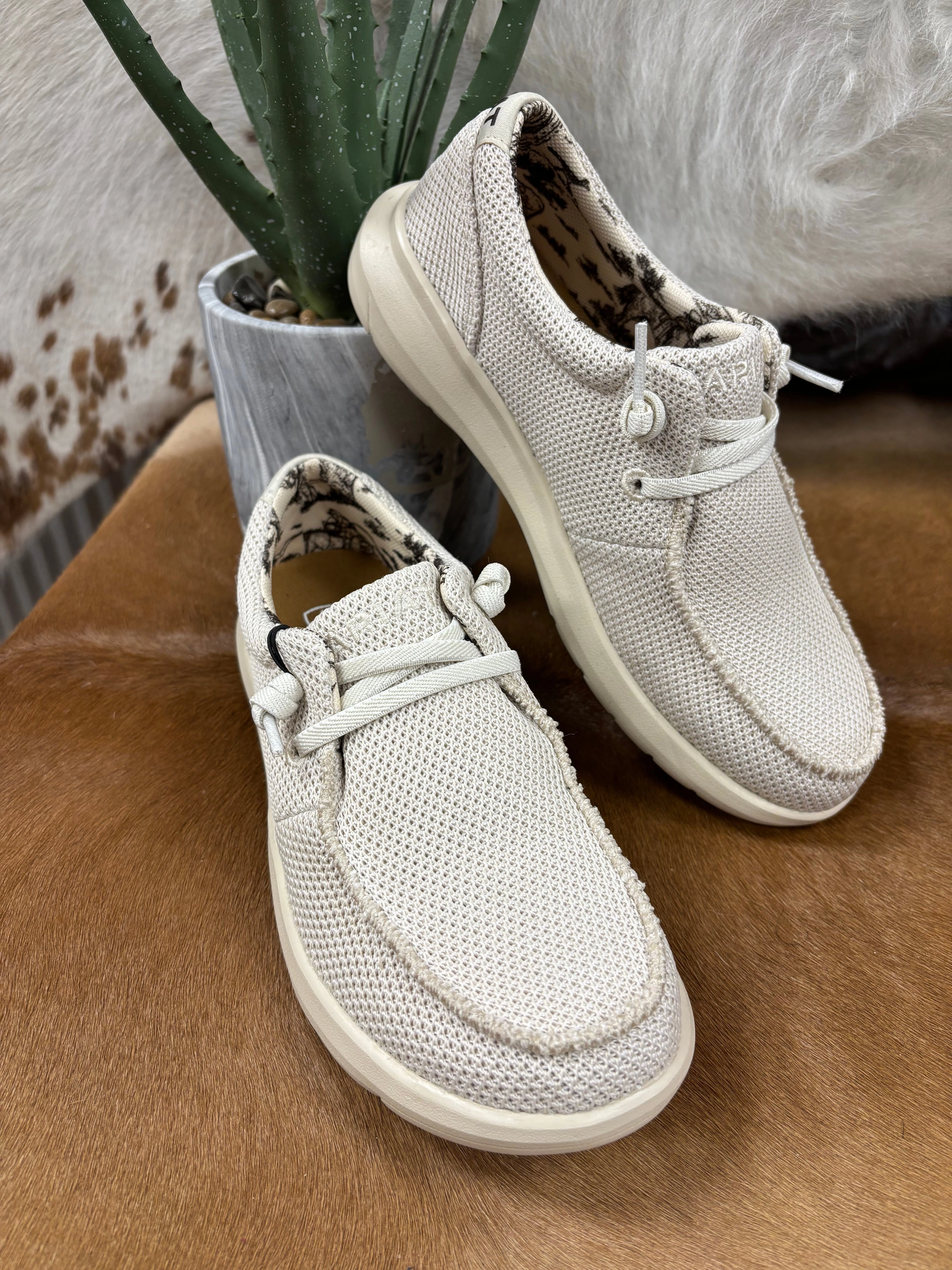 Shock Absorb Fit And Go Ariat Women's Cream Mesh Hilo Casual Shoe 10061254