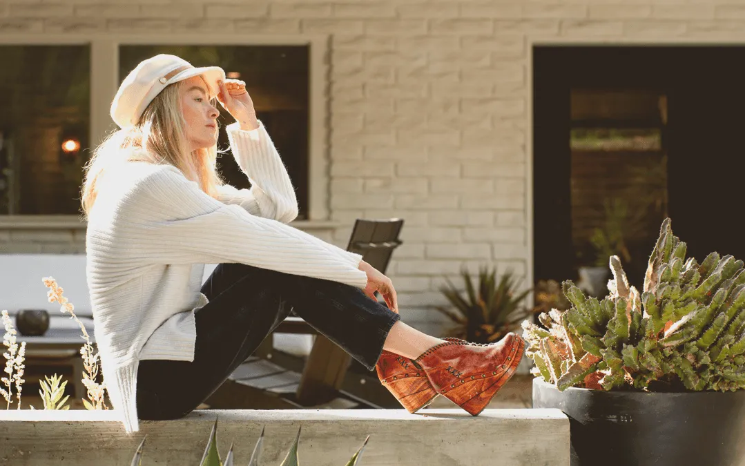 Rodeo Event Bed Stu Women's Marina Adobe (Red) Rustic Leather Wedge Shoe F389007