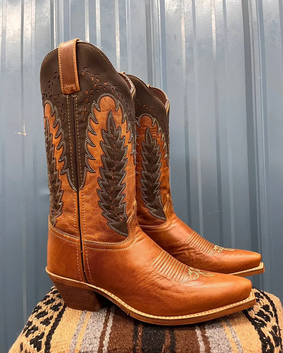 Laredo Women's Honey & Brown Farah Laser Cut Snip Toe Western Cowgirl Boots 52213 All Day Wear