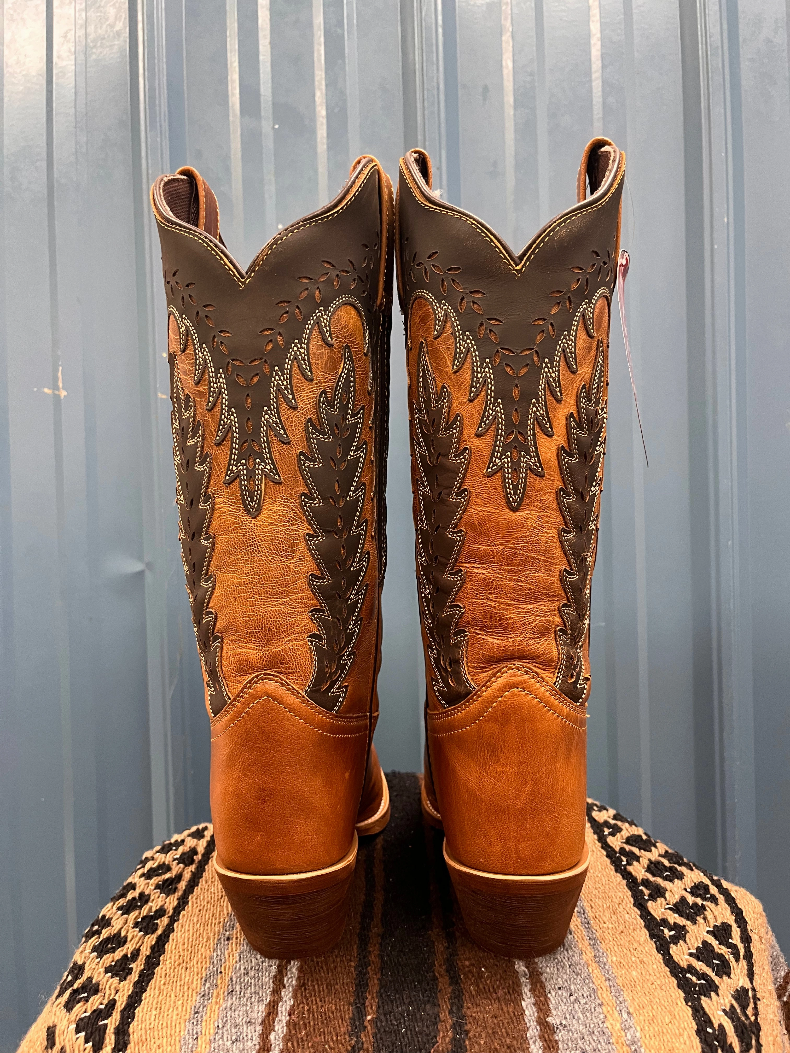 Laredo Women's Honey & Brown Farah Laser Cut Snip Toe Western Cowgirl Boots 52213 buckle Quality Design