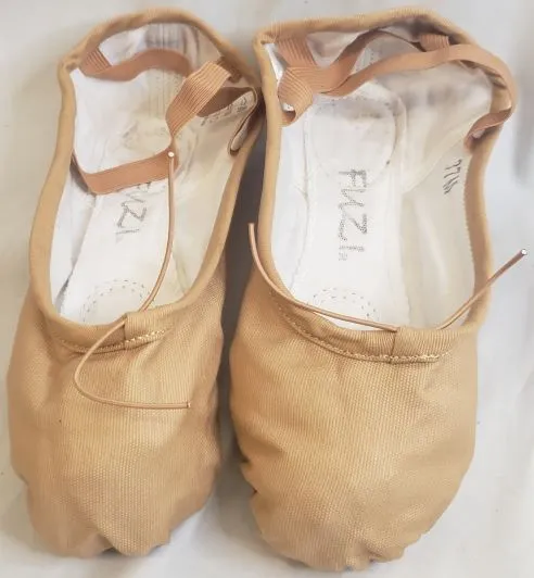 Wellesley -- Canvas Split Sole Ballet -- Flesh Commute Light