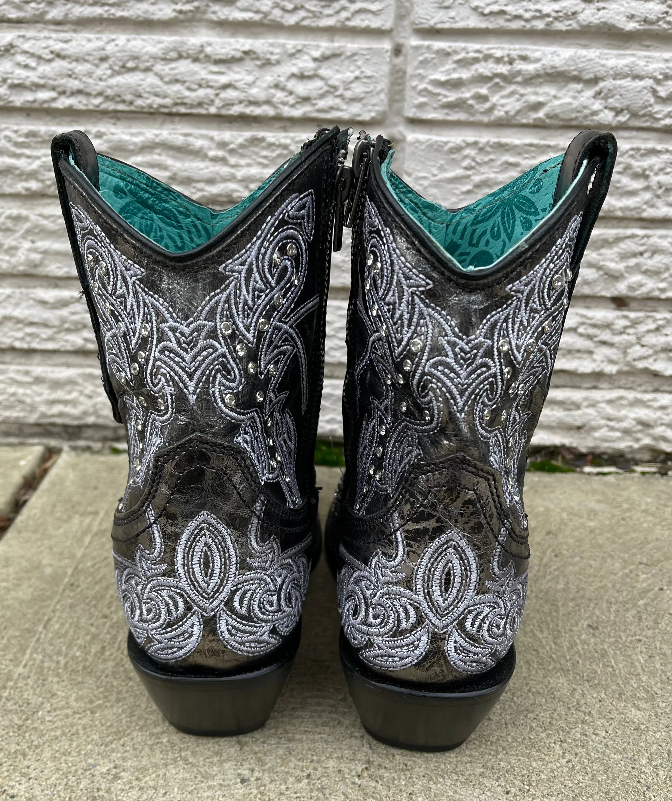 Smart Design Corral Women's Black & White Cowgirl Bootie C3923