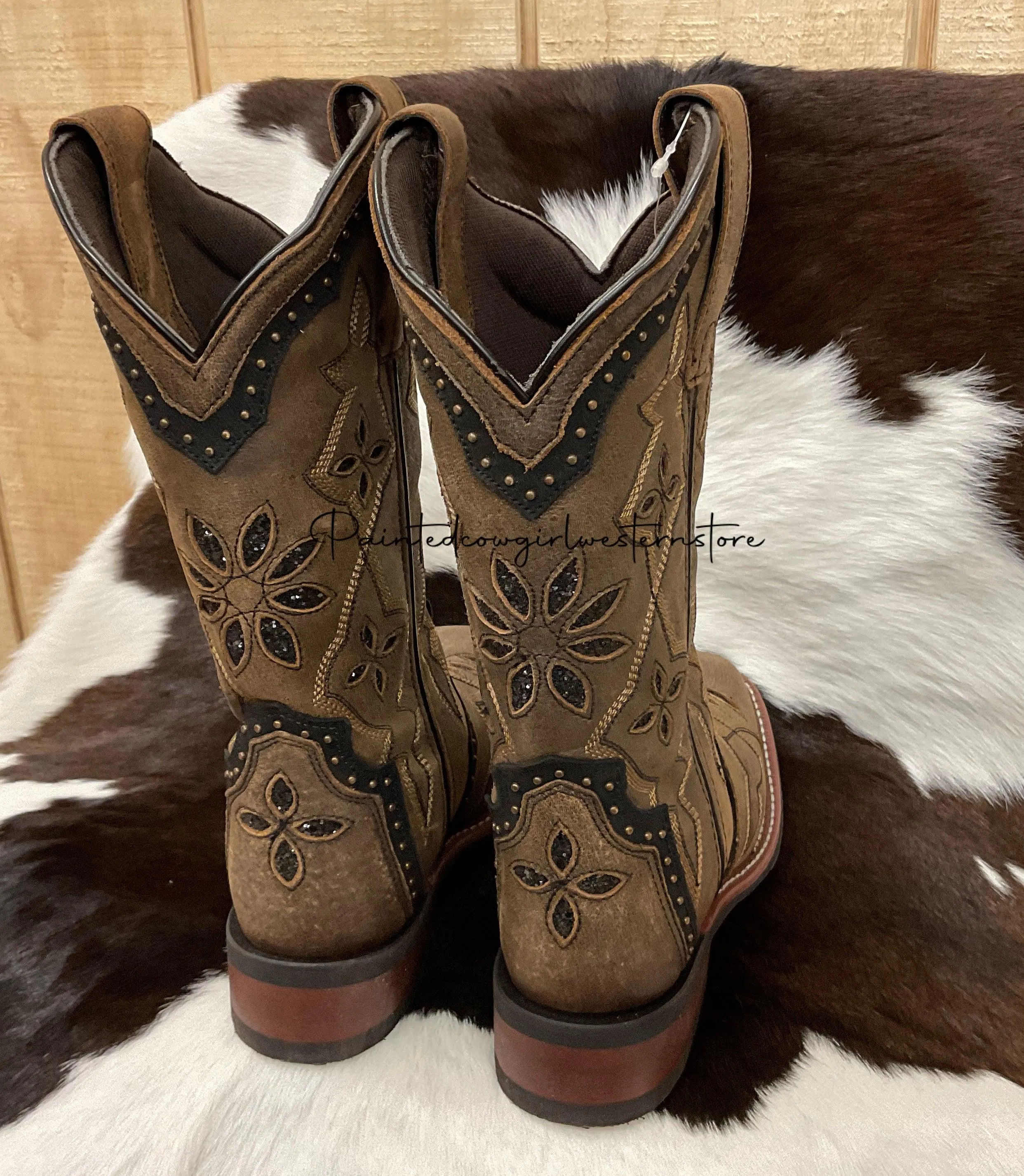 Long Last Seamless Fit Laredo Women's Bouquet Square Toe Cowgirl Boots 5844