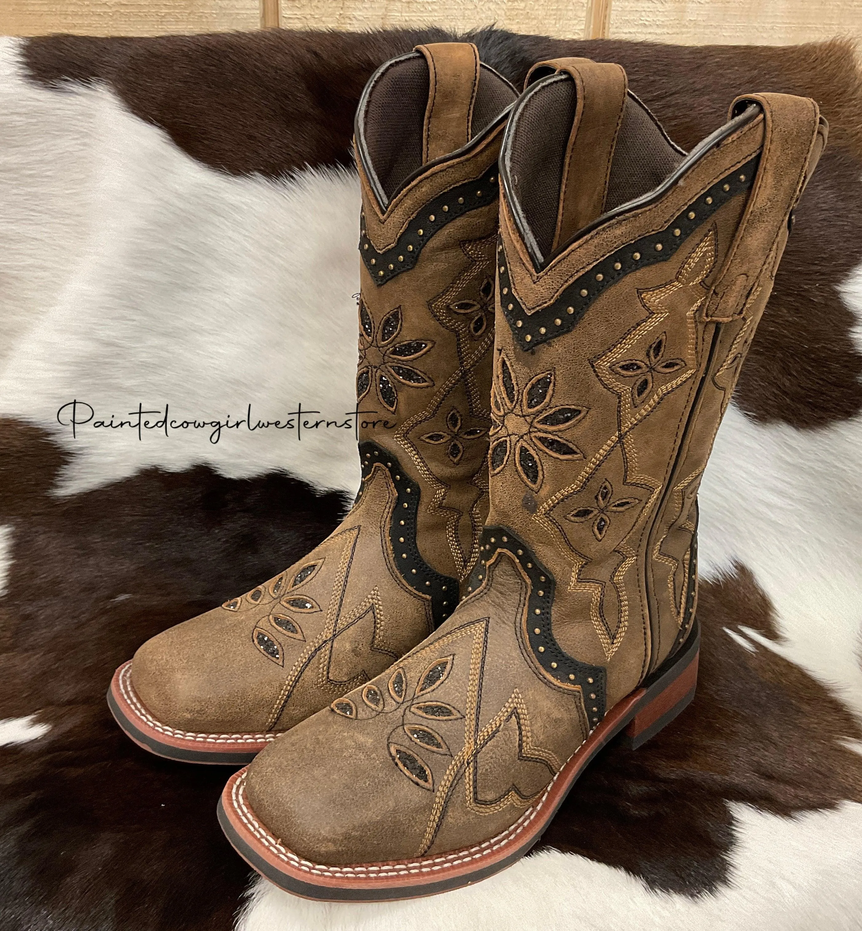 Lace-Up Style Laredo Women's Bouquet Square Toe Cowgirl Boots 5844
