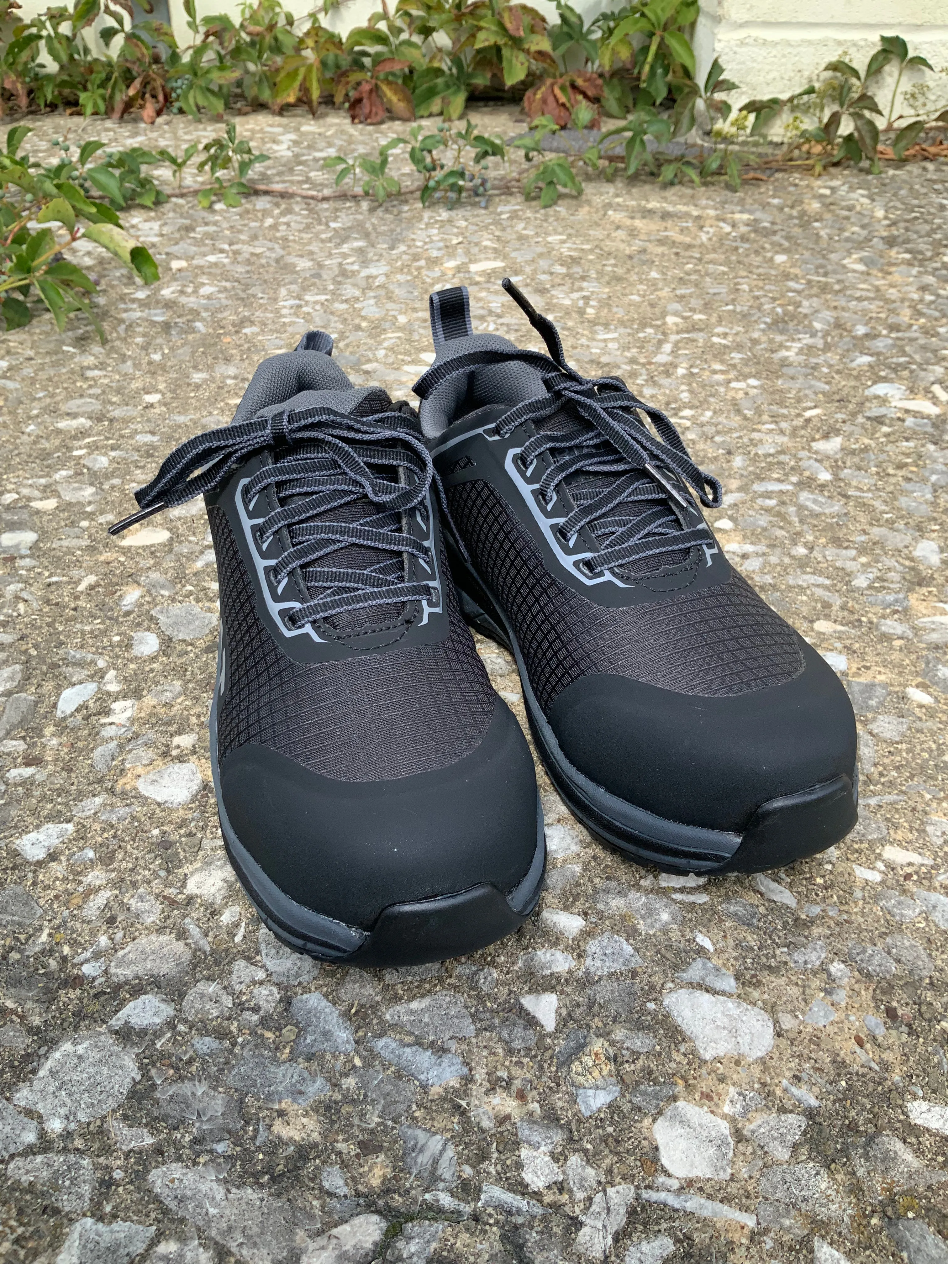 Ariat Women's Outspace Composite Toe Safety Work Shoe 10040324 Shock Absorbing Snow Conditions