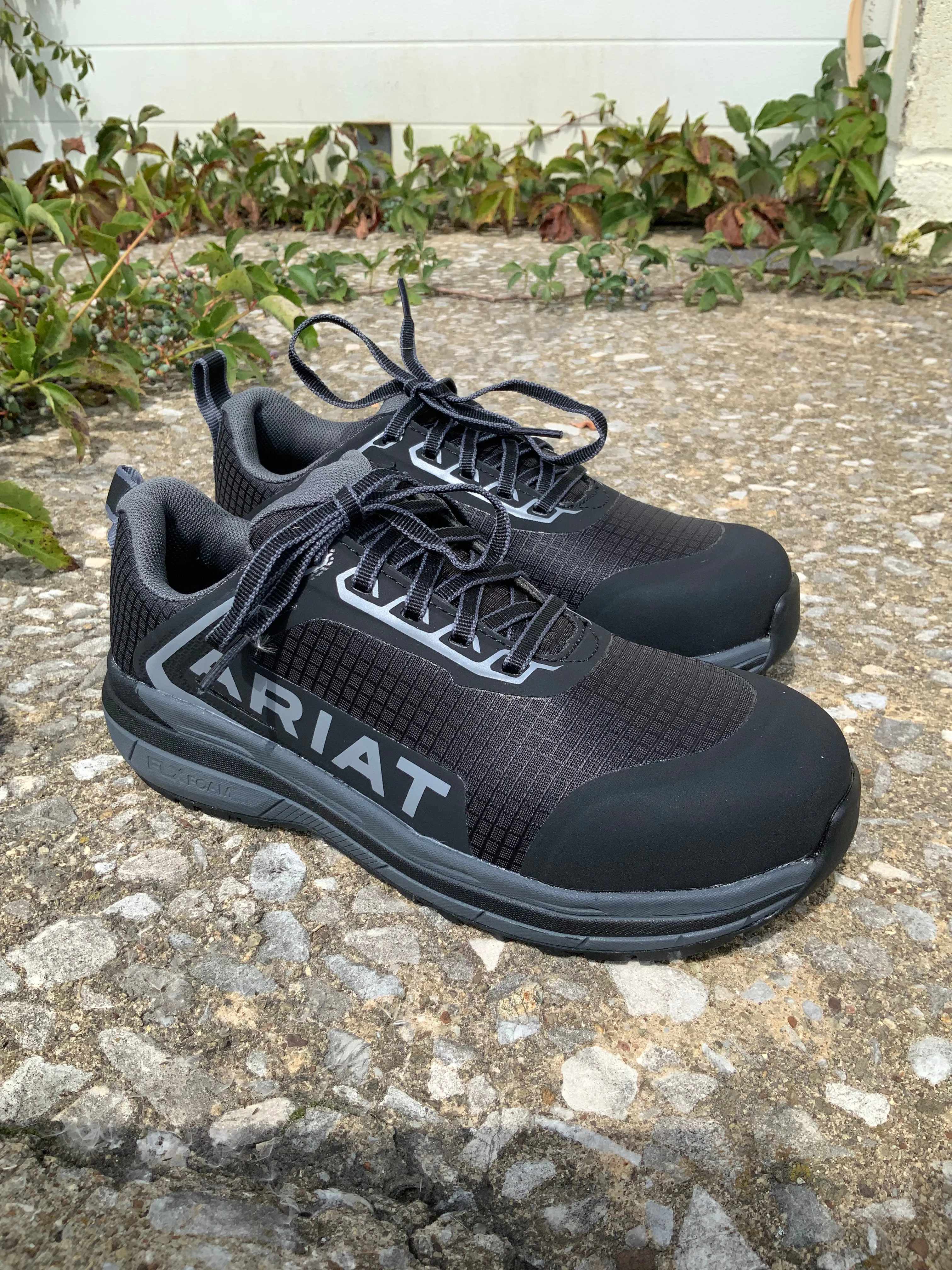 Heavy Snow Ariat Women's Outspace Composite Toe Safety Work Shoe 10040324