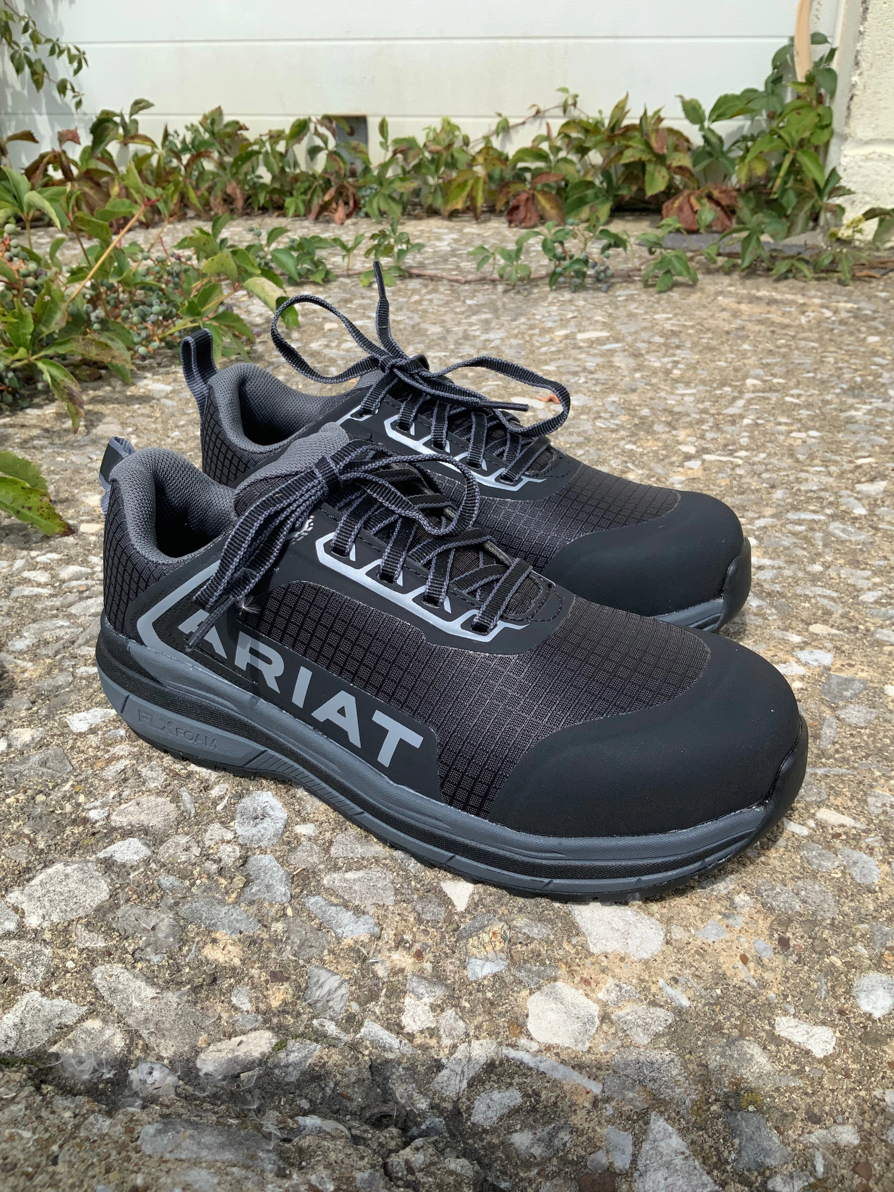 Heavy Snow Ariat Women's Outspace Composite Toe Safety Work Shoe 10040324