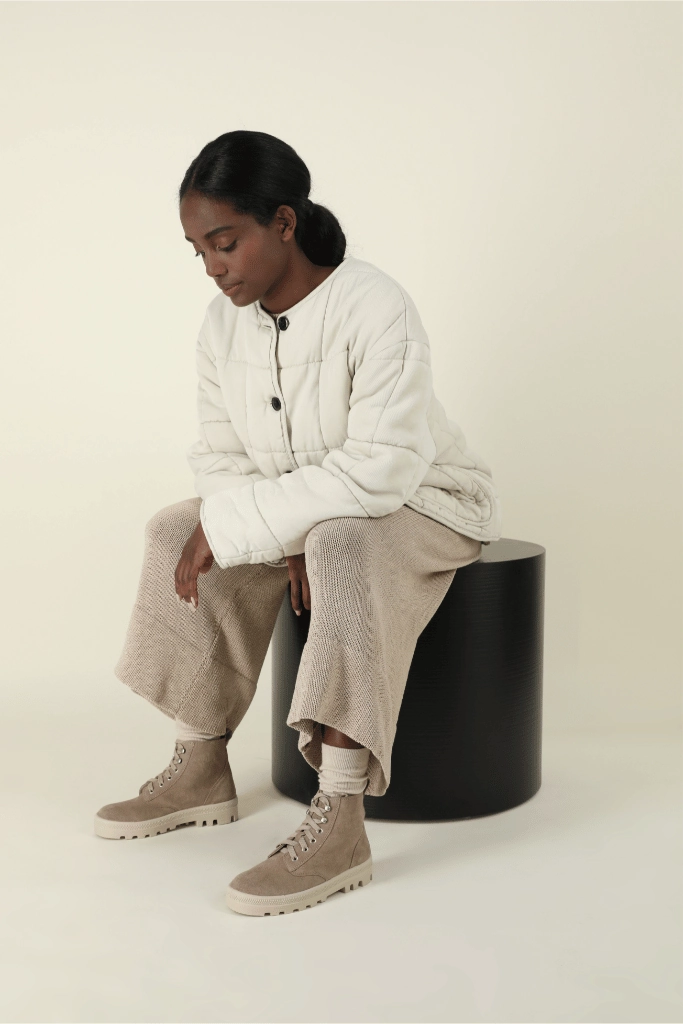 Soft Lining Retro Mood Canoe | Suede | Almond